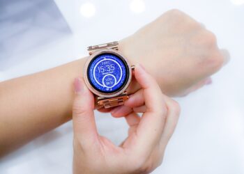 Tech on a Tight Budget: The Best Smartwatches Under $50 Worth Considering