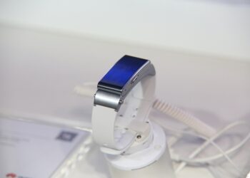 Future-Proof Your Daily Work Routine with the Best Smartwatches for Construction