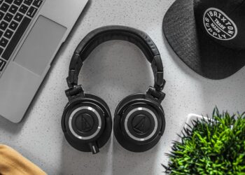 Unbelievable Discounts: The Best Headphones Under $50 That Punch Above Their Weight
