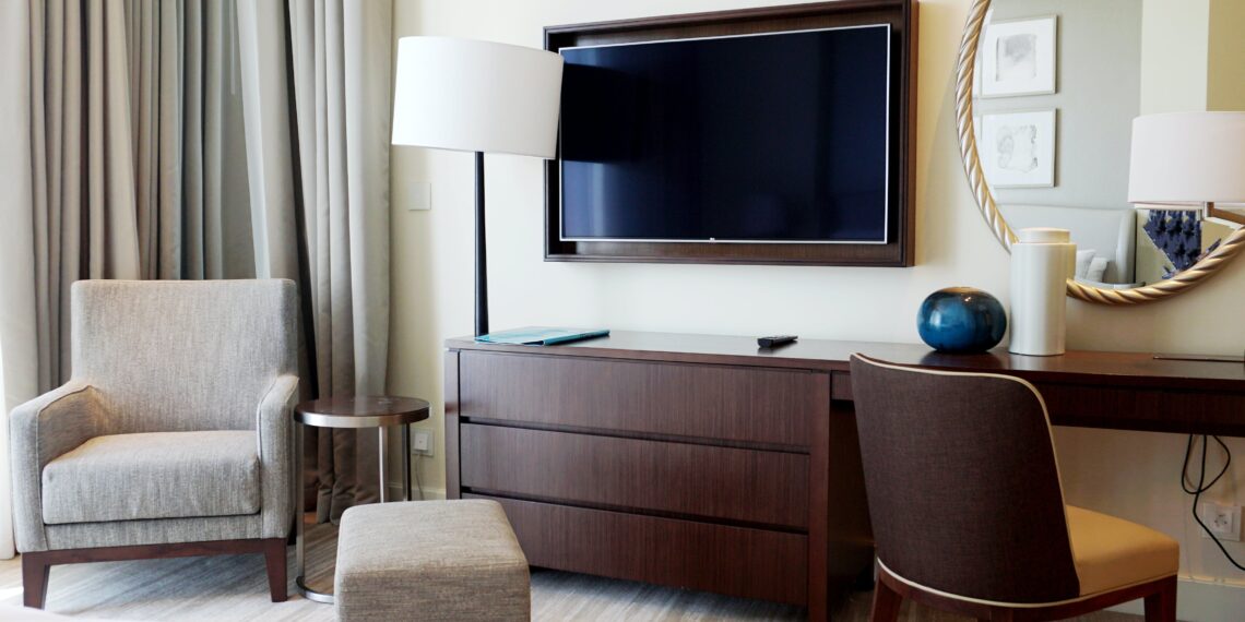 Easy-to-Use and Feature-Rich: Unveiling the Top Smart TVs for Seniors