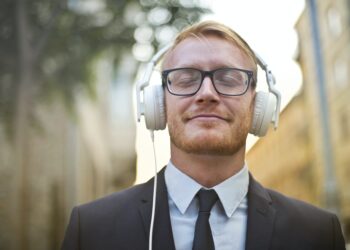 Get Bang For Your Buck: The Ultimate List Of Headphones Under $100