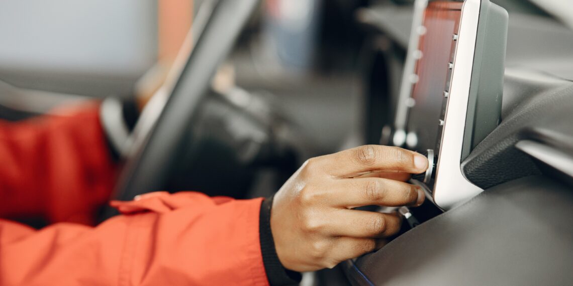 Listen Up: The Best Single Din Car Stereos Reviewed