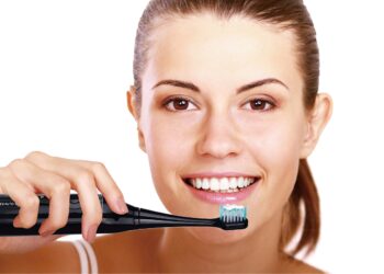 Let’s Tell The Tooth: Ezzi Sonic Electric Toothbrush Review